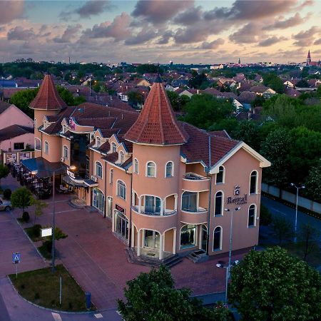 Garni Hotel Royal Crown Subotica Exterior photo